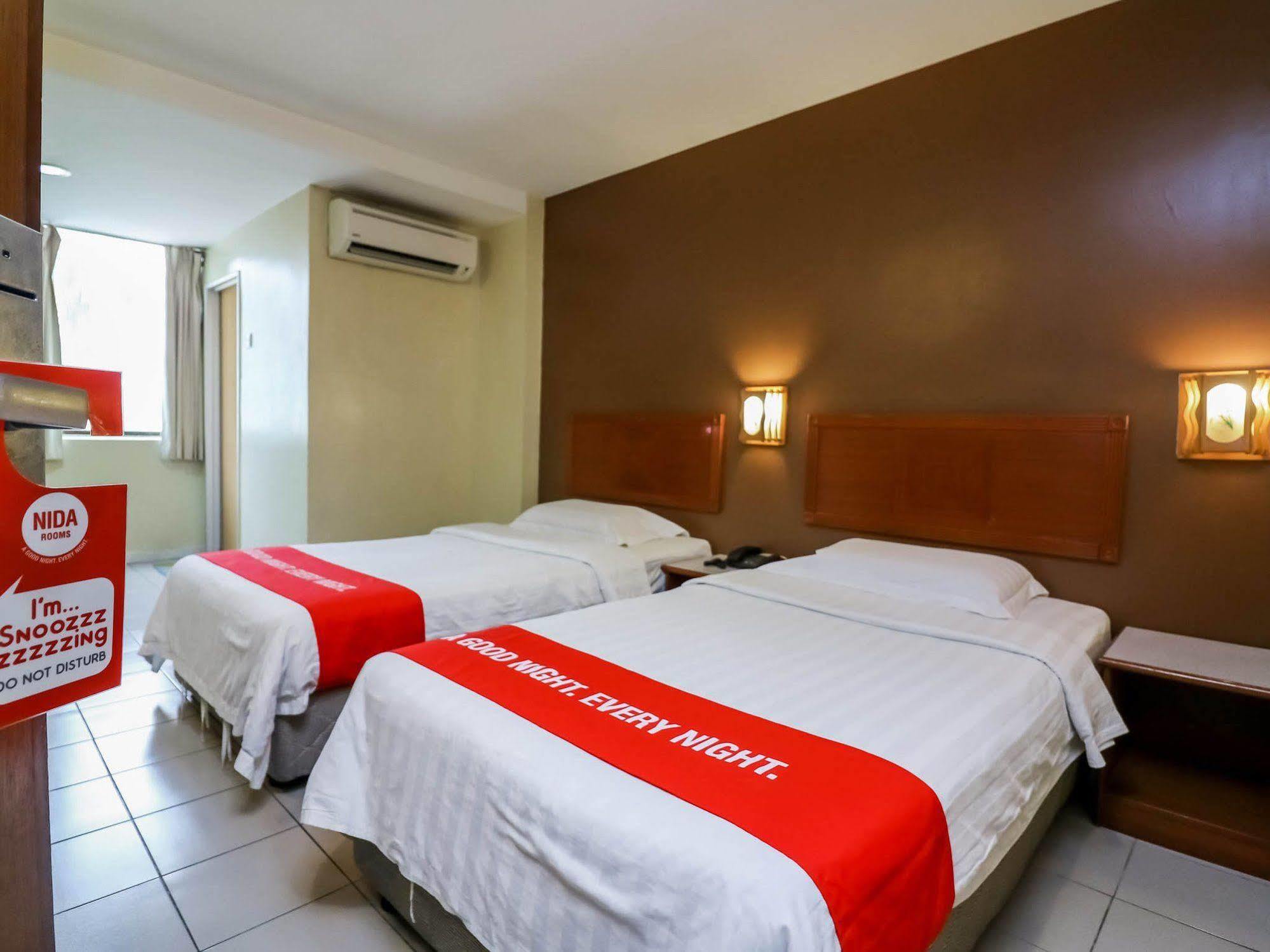 Oyo 447 Comfort Hotel Meru Klang Exterior foto