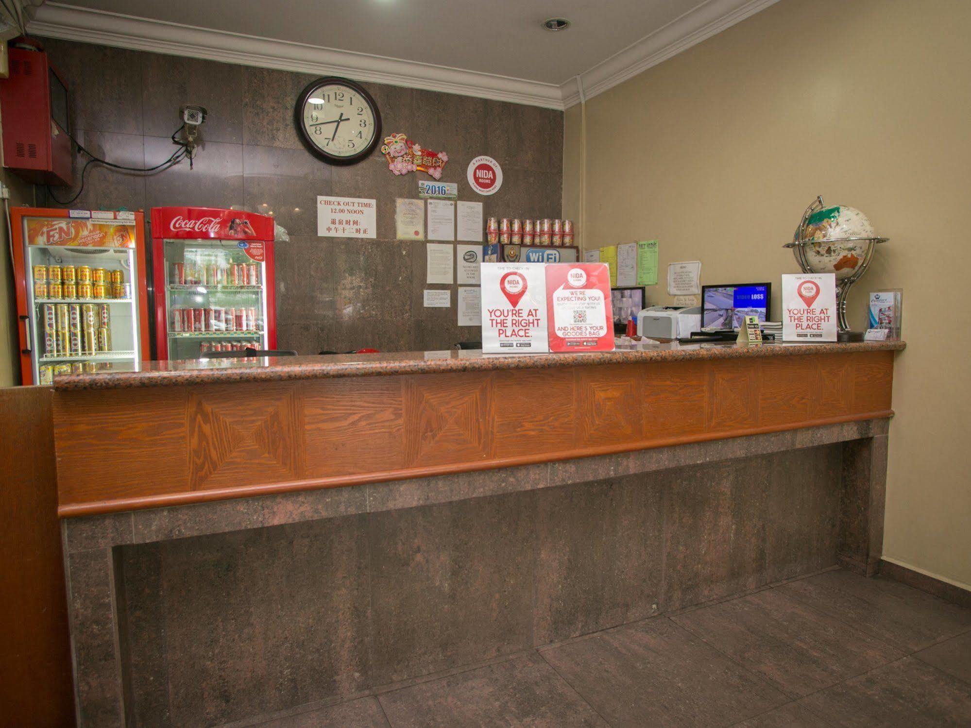 Oyo 447 Comfort Hotel Meru Klang Exterior foto
