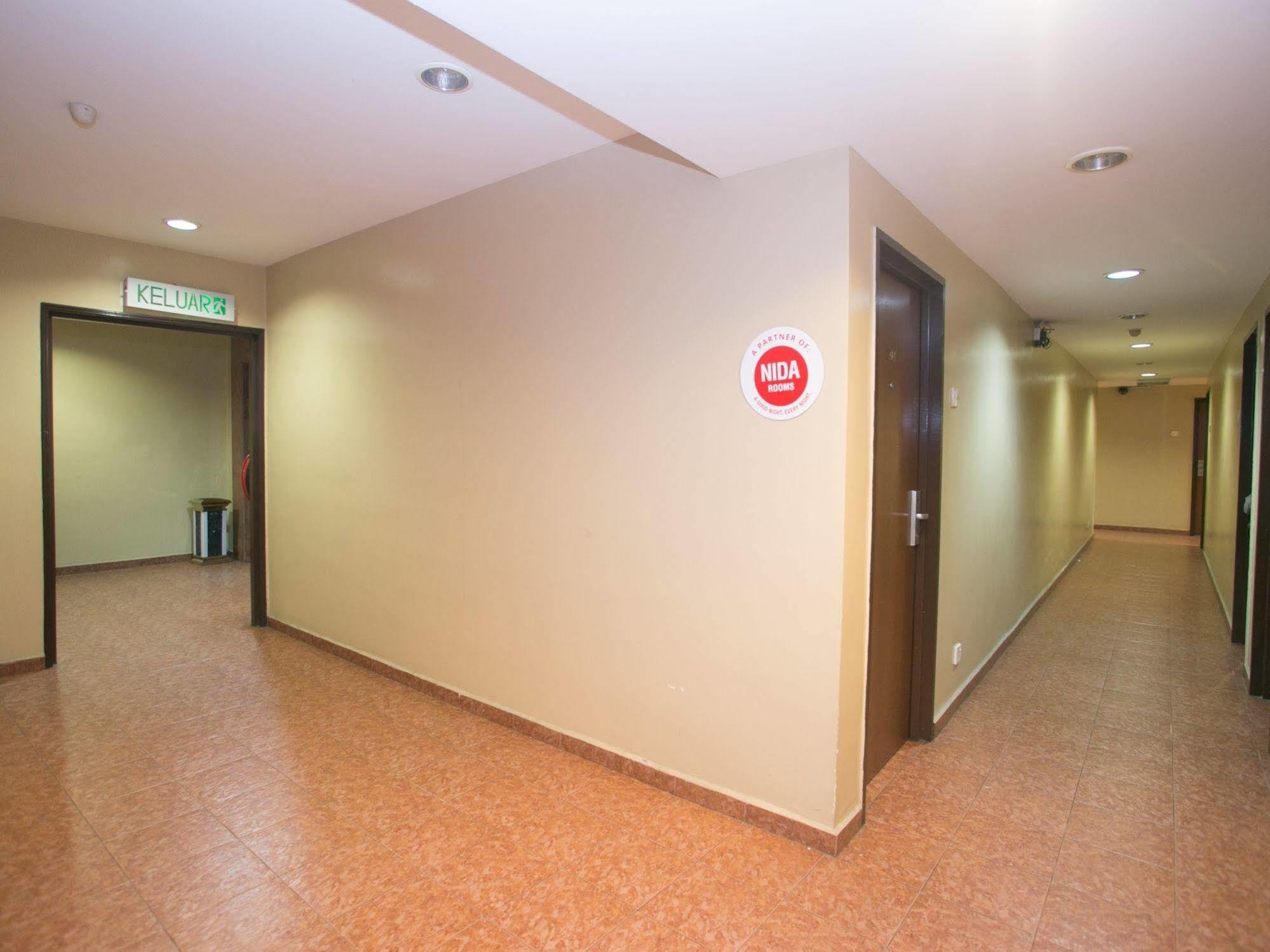 Oyo 447 Comfort Hotel Meru Klang Exterior foto