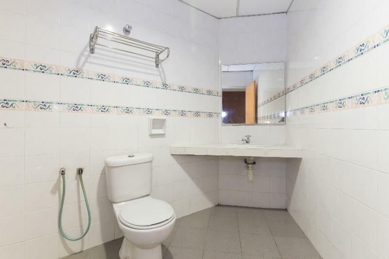 Oyo 447 Comfort Hotel Meru Klang Exterior foto