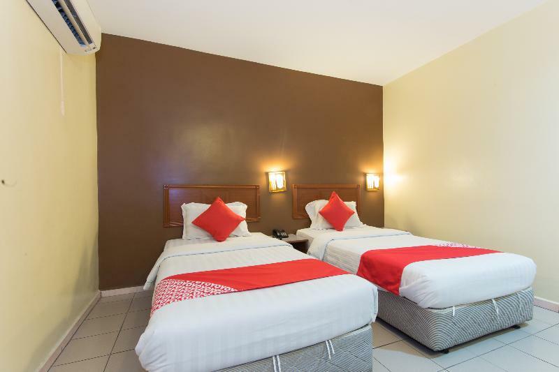 Oyo 447 Comfort Hotel Meru Klang Exterior foto